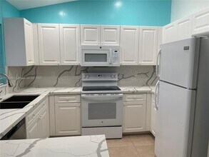 17833 43rd Rd N in Westlake, FL - Building Photo - Building Photo