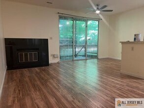 4161 Bayberry Ct in Monmouth Junction, NJ - Building Photo - Building Photo