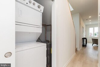 1238 LeCount St in Philadelphia, PA - Building Photo - Building Photo