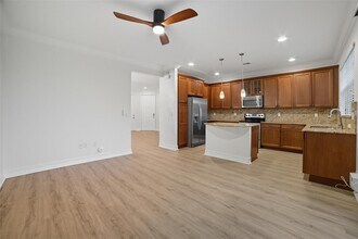 13011 Riverwalk Cir N, Unit 13011 in Plantation, FL - Foto de edificio - Building Photo