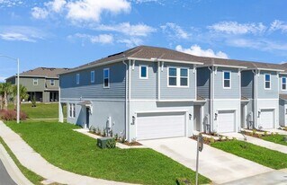 2803 Maloof Dr in Davenport, FL - Building Photo