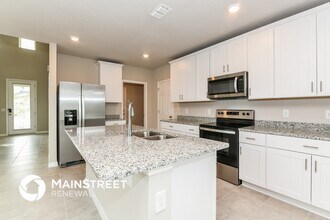 3151 Bella Vista Dr in Davenport, FL - Foto de edificio - Building Photo