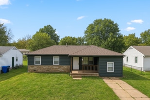 310 S 8th St in Broken Arrow, OK - Building Photo