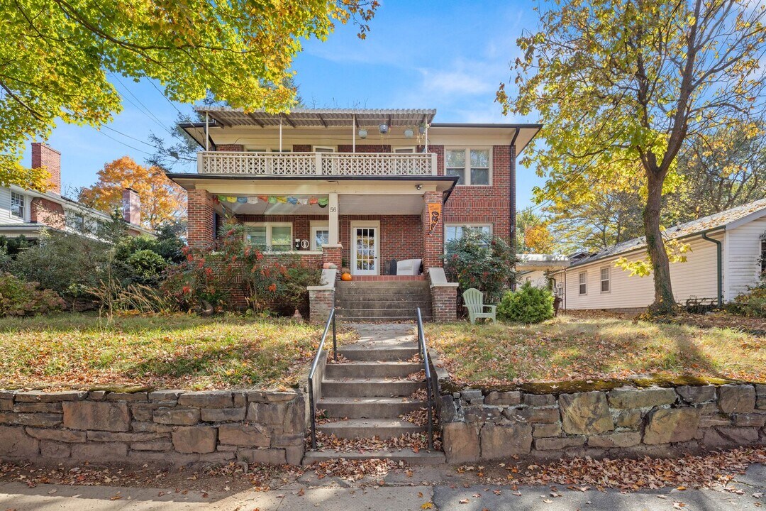 56 Vermont Ave in Asheville, NC - Building Photo