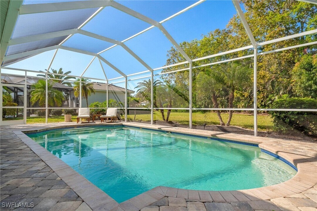 25600 Springtide Ct in Bonita Springs, FL - Building Photo