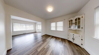 102-104 Morley Pkwy in Duluth, MN - Building Photo - Building Photo