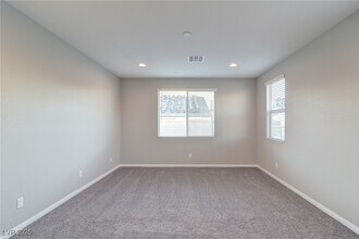 617 Chromatic Chord Ct in Henderson, NV - Building Photo - Building Photo