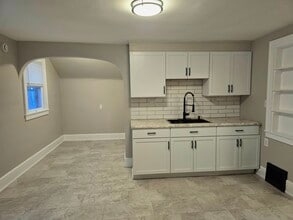 105 N Bon Air Ave in Youngstown, OH - Building Photo - Building Photo