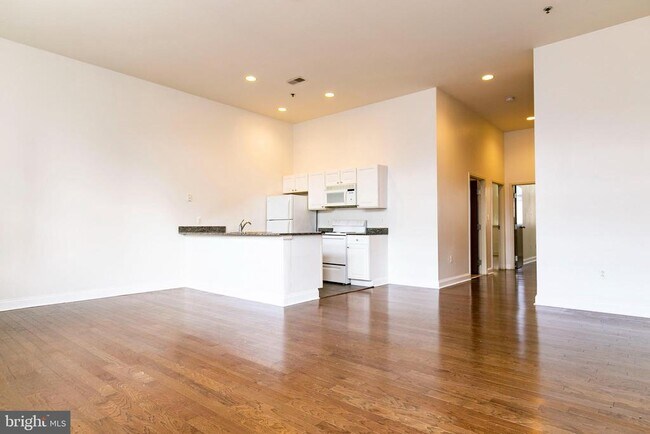 property at 1001-13 Chestnut St