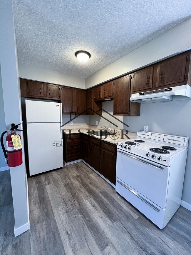 737 6th St-Unit -737 - 9 in Boone, IA - Building Photo - Building Photo