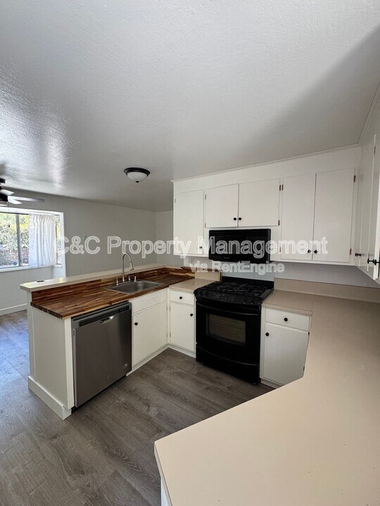 5535 Olinda Rd in El Sobrante, CA - Building Photo