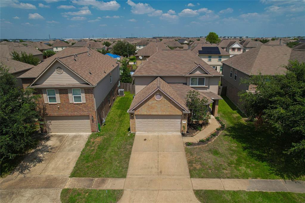 3030 Madison Elm St in Katy, TX - Building Photo