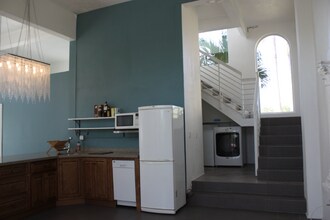 5862 Homeland Rd in Lake Worth, FL - Foto de edificio - Building Photo