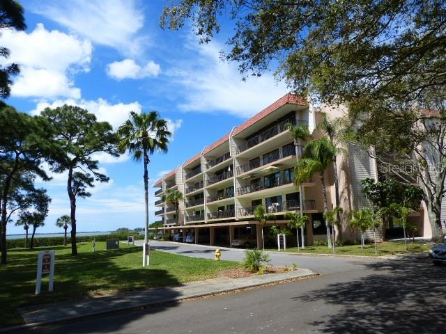 2700 Bayshore Blvd in Dunedin, FL - Foto de edificio - Building Photo