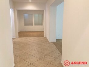 4804 Aviara Dr in Bakersfield, CA - Building Photo - Building Photo