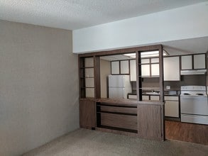 Cherry Tree in Rosedale, MD - Foto de edificio - Building Photo