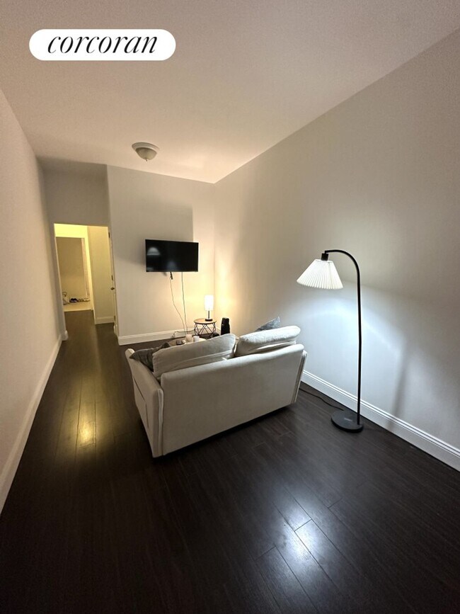 1580 1st Ave in New York, NY - Building Photo - Building Photo
