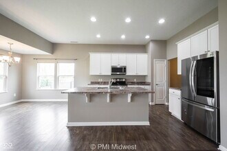 4642 Creighton Ln in Indianapolis, IN - Building Photo - Building Photo