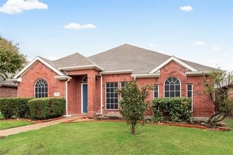 5628 Phoenix Dr in The Colony, TX - Building Photo - Building Photo