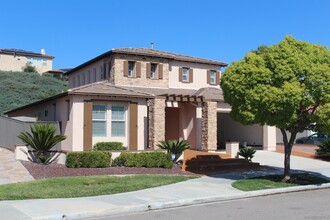 1811 Plaza Palo Alto in Chula Vista, CA - Foto de edificio - Building Photo