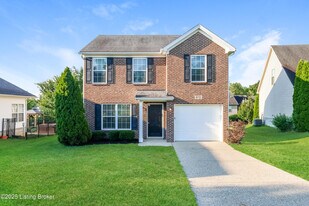 8712 Chetwood Trace Dr in Louisville, KY - Building Photo