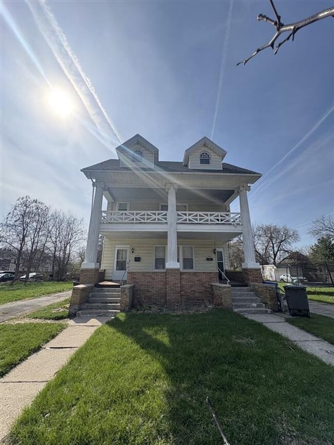 property at 2447-2449 Maplewood Ave