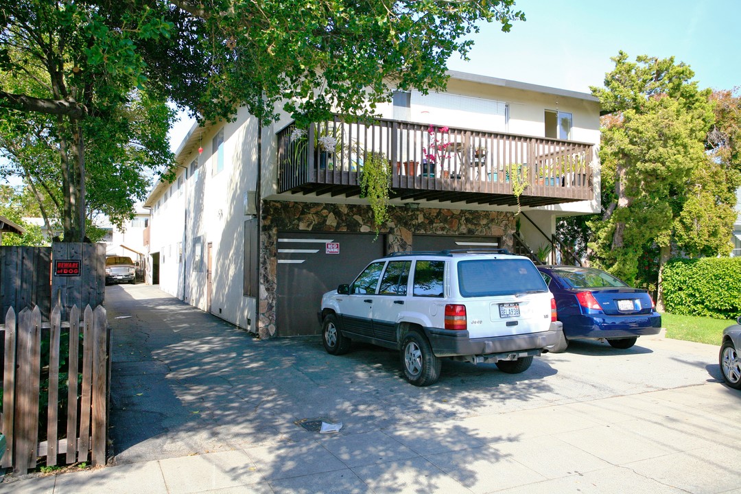 1021 Fulton St in Redwood City, CA - Foto de edificio