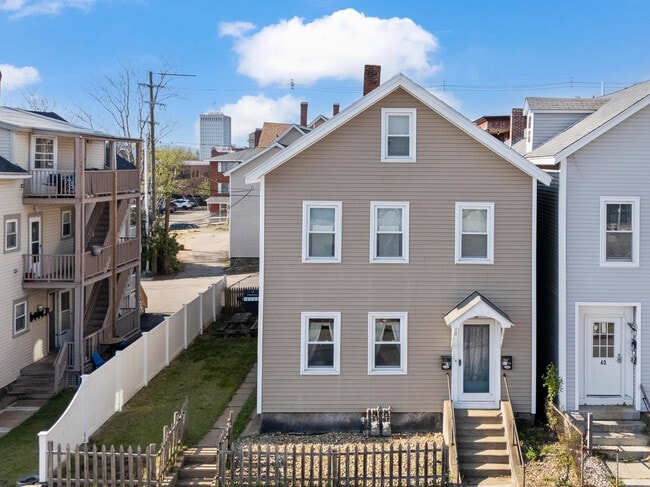 38 Orange St, Unit 2A