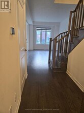 28 Roywood St in Kitchener, ON - Building Photo - Building Photo
