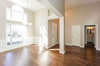 116 Freeman Forest Dr in Newnan, GA - Building Photo - Building Photo