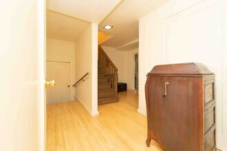557 Spruce St in Berkeley, CA - Building Photo - Building Photo