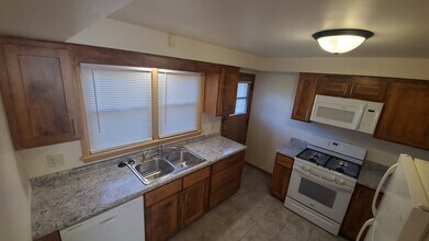 902 S Brooks St, Unit 3 in Madison, WI - Building Photo - Building Photo