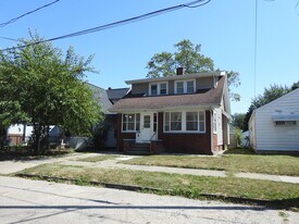 1615 Pool St in Toledo, OH - Building Photo