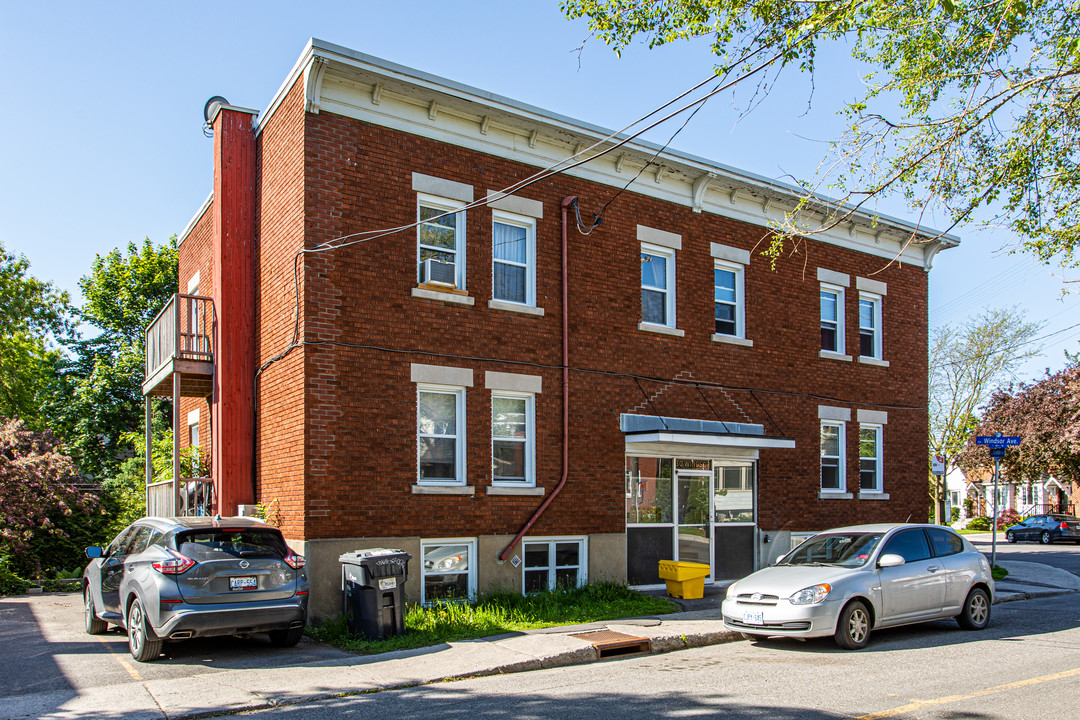 30 Windsor Ave in Ottawa, ON - Building Photo