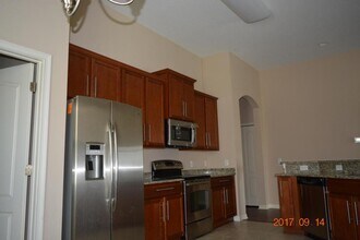 5612 Aral Dr in Lakeland, FL - Building Photo - Building Photo