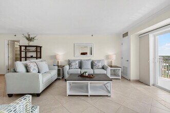 4511 S Ocean Blvd in Highland Beach, FL - Building Photo - Building Photo