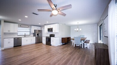 37 Carriage Hill Cir in Casselberry, FL - Foto de edificio - Building Photo