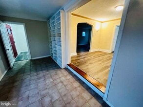 428 Paxson Ave in Glenside, PA - Building Photo - Building Photo