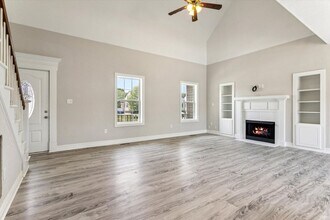 813 Dawson Cir in Chesapeake, VA - Building Photo - Building Photo