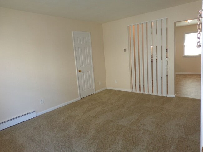 4626 Coronet Ave in Virginia Beach, VA - Building Photo - Building Photo
