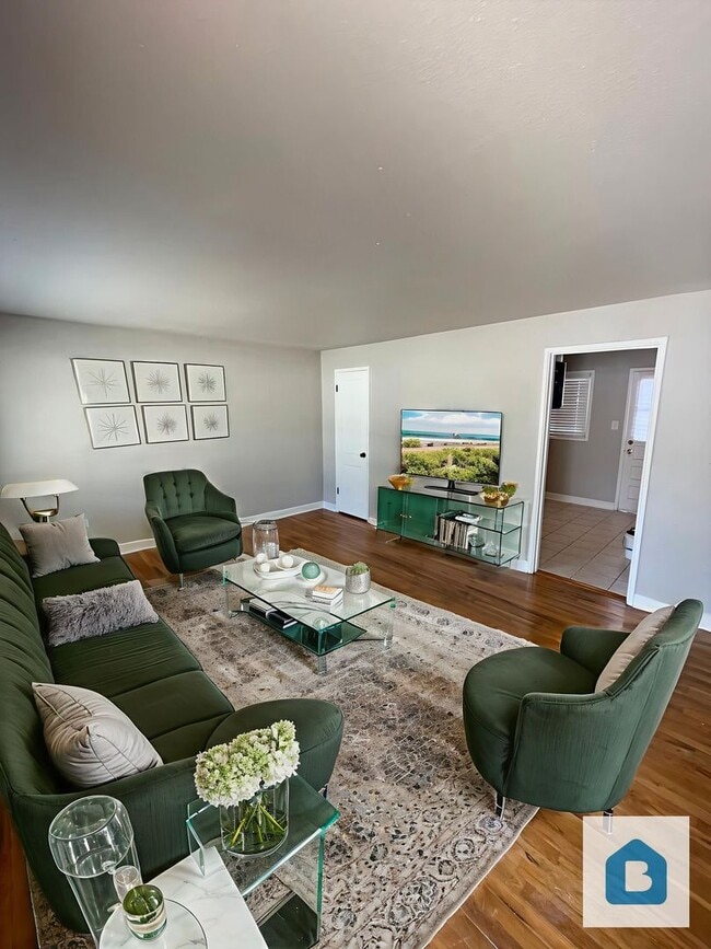 property at 449 Glen View Ct