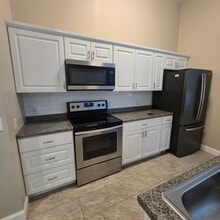 165 Hill St in Bristol, CT - Building Photo - Building Photo