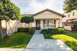 11123 Cactus Valley Dr in Bakersfield, CA - Building Photo - Building Photo
