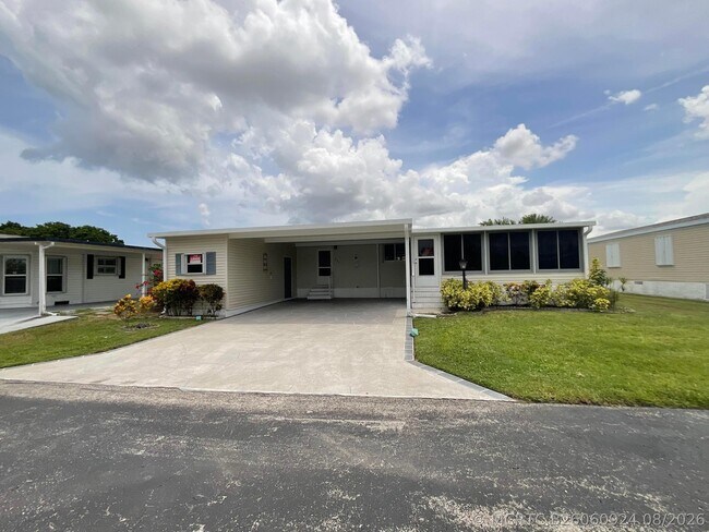 827 Sunglow St