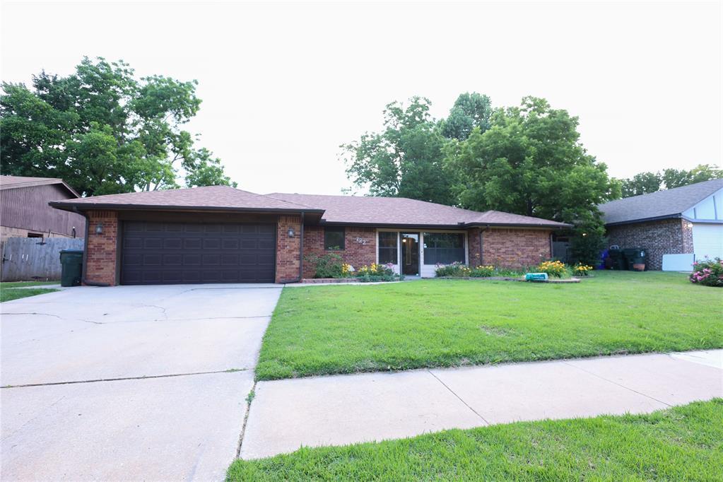 722 Smalley Dr in Norman, OK - Building Photo