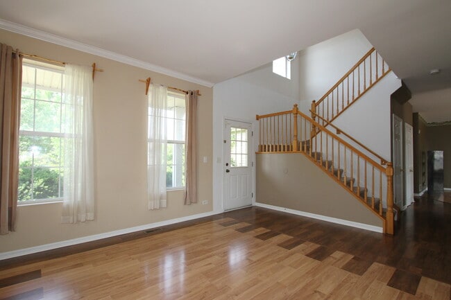 24313 White Oak Dr in Plainfield, IL - Building Photo - Building Photo