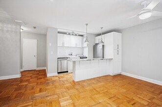 2601 Pennsylvania Ave, Unit 205 in Philadelphia, PA - Building Photo - Building Photo