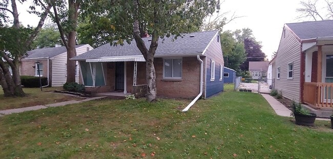 property at 5817 N 32nd St
