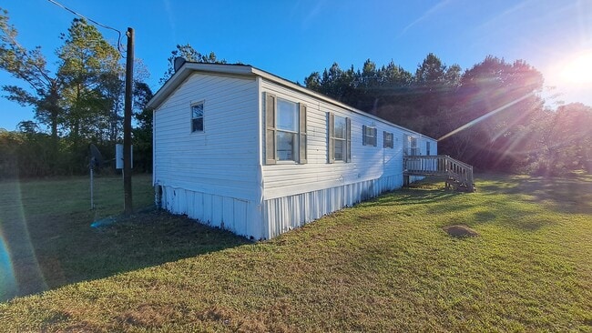672 Target Rd in Holly Hill, SC - Building Photo - Building Photo