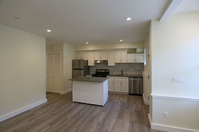 1212 Utah St in San Francisco, CA - Building Photo - Building Photo